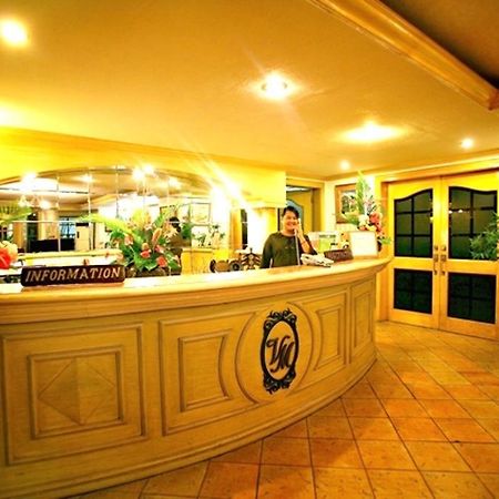 Villa Margarita Hotel Davao ภายนอก รูปภาพ