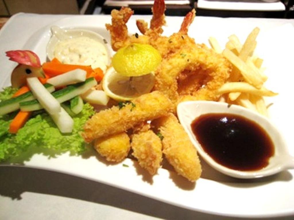Villa Margarita Hotel Davao ภายนอก รูปภาพ